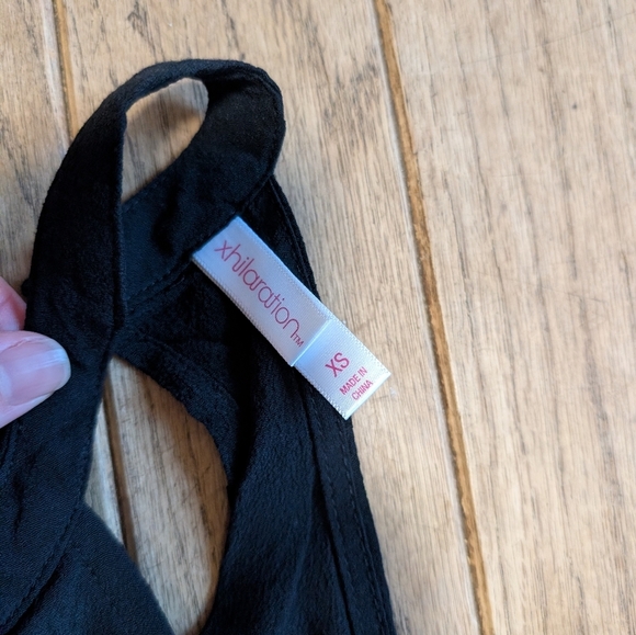 NWT Xhilaration Black Sleeveless Embroidered Women's Romper Size Extra Small - Picture 4 of 5